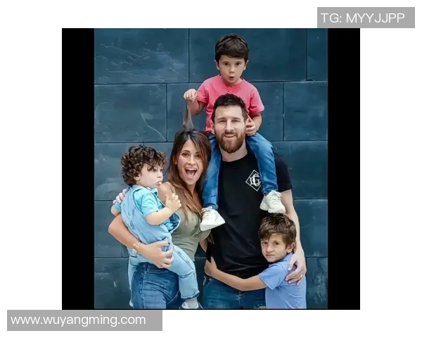 中国足球明星头像的魅力与影响力探讨及其在球迷心中的地位分析 中国足球明星头像的魅力与影响力探讨及其在球迷心中的地位分析